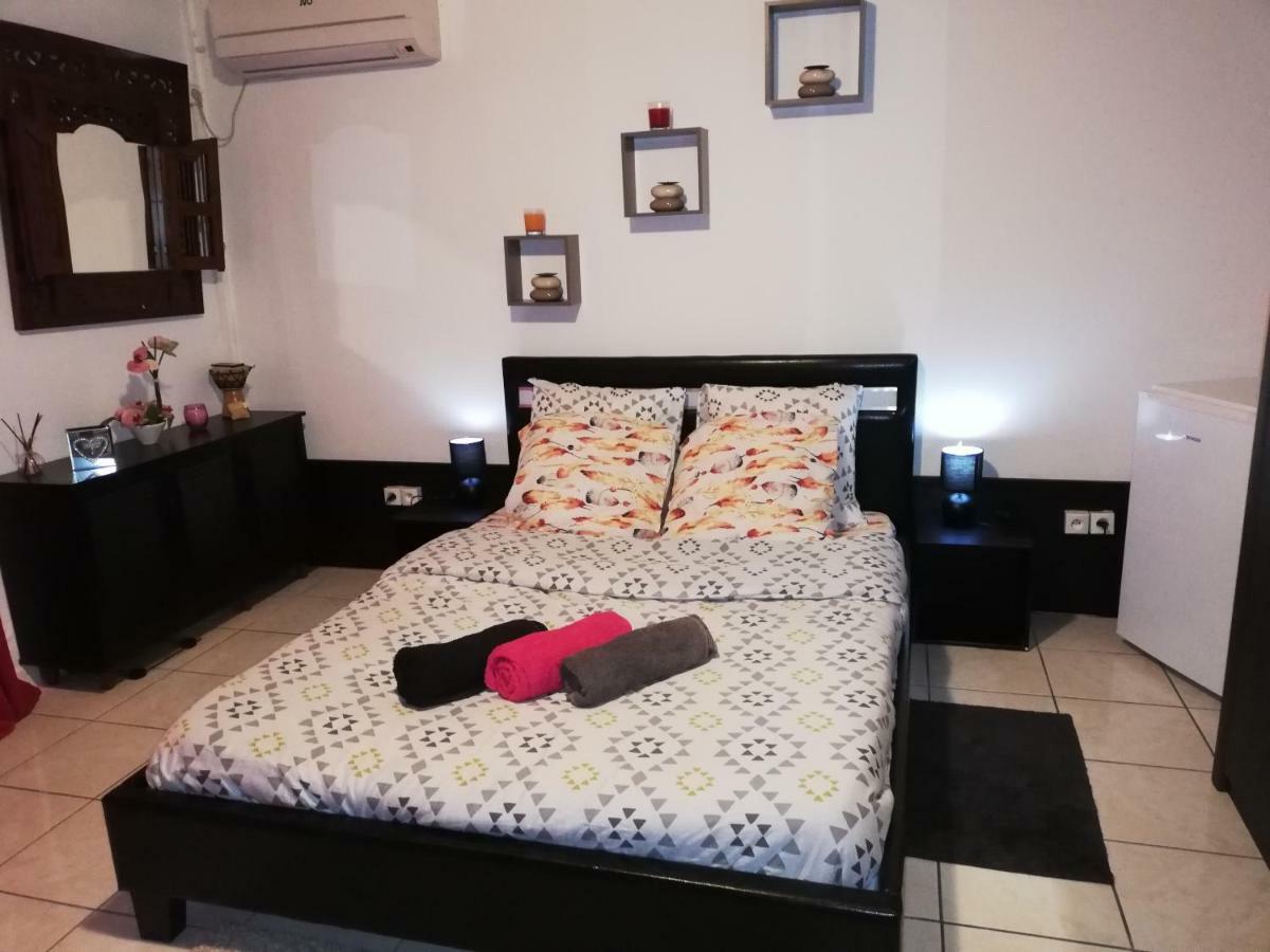 Apartamento La CAZ A NOU Saint Pierre Exterior foto